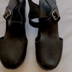 All black wooden clogs with T strap
